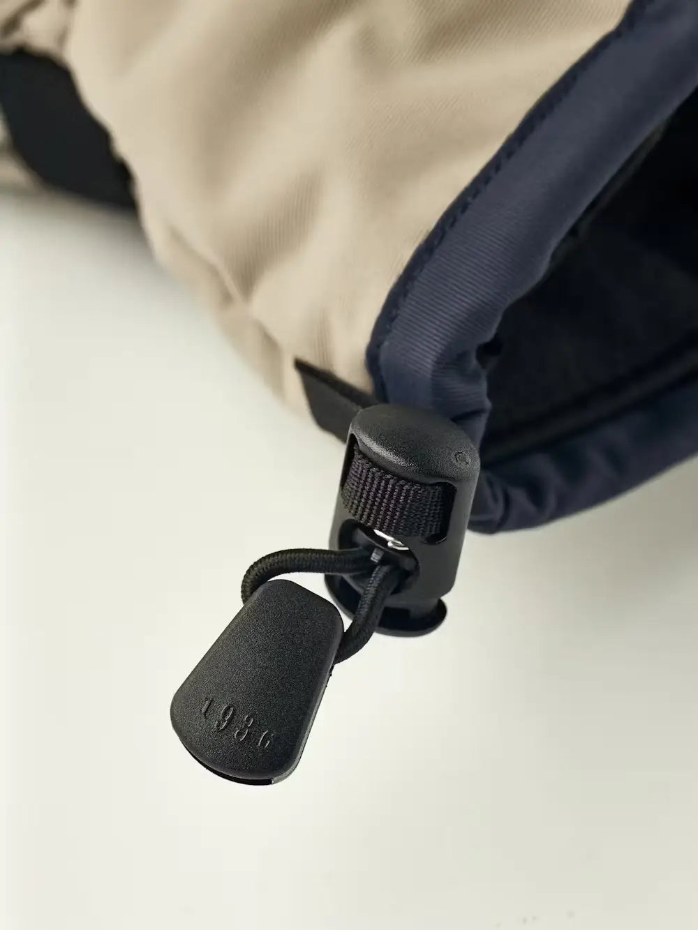 Hestra Gauntlet Sr 5-finger Skihandsker - Dark navy / Beige -