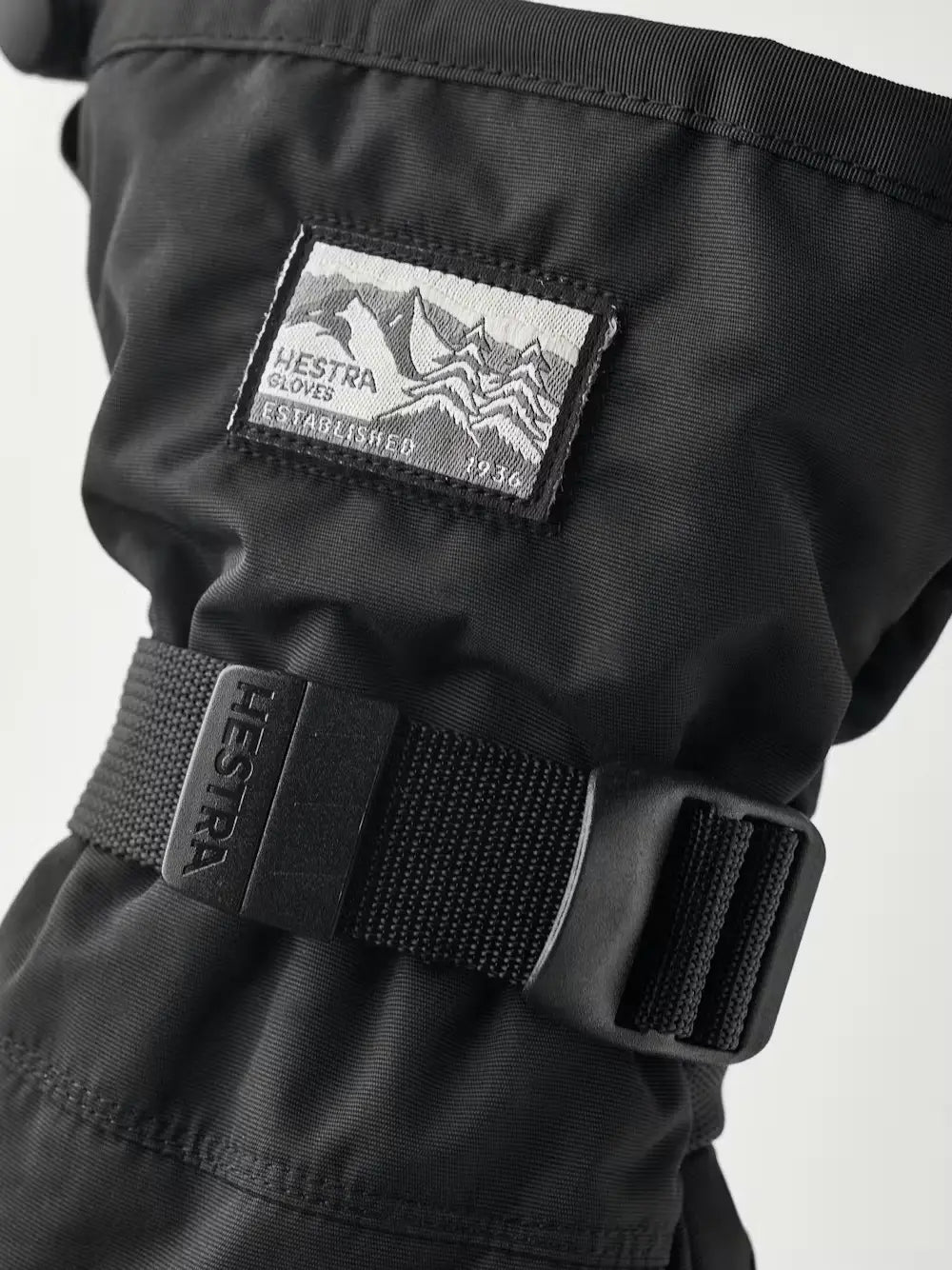 Hestra Gauntlet Sr 3-finger Skihandsker Dame / Herre - Black -