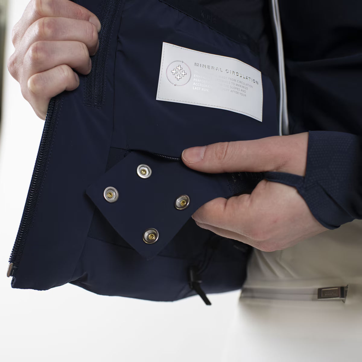 KJUS Women's Avalon Jacket Skijakke Dame - KJUS Navy -