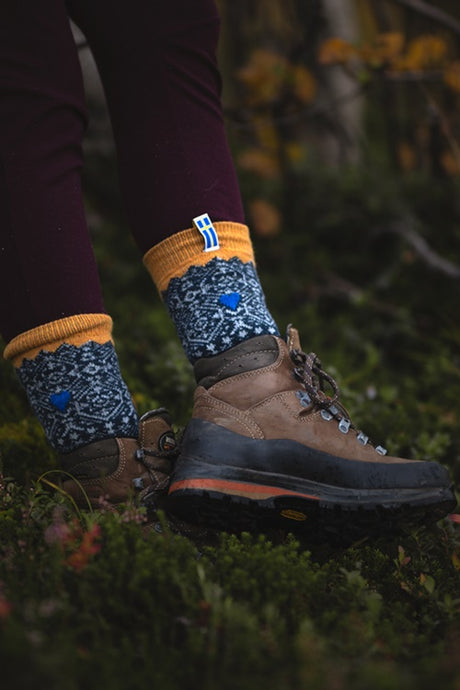 Woolwear Ragsokker m/svensk flag af 70% uld i flot strikkemønster -