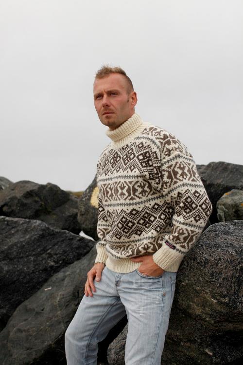 Norwool islandsk sweater med rullekrave - Råhvid & Brun